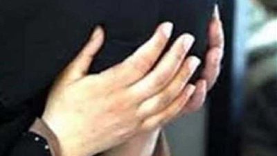 المتهمة بإلقاء طفليها في البحر اليوسفي تمثل جريمتها