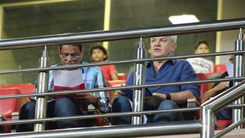 خافيير أجيري يحضر