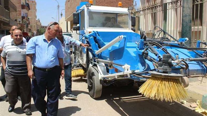 مهندس يبتكر مكنسة