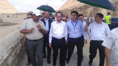 الرئيس الفيتنامي من الأهرامات: إذا استطاع الإنسان أن يبني هرماً يستطيع أن يفعل أي شئ