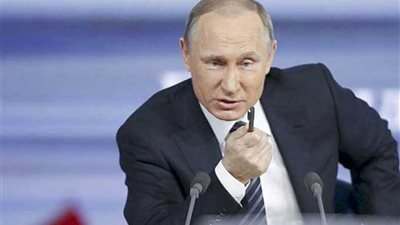 بوتين يقيل 15 جنرالا