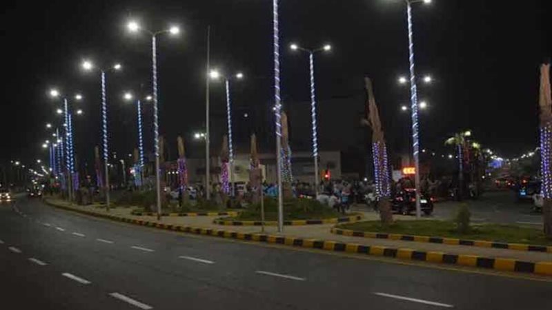 رصف 105 كيلومترات