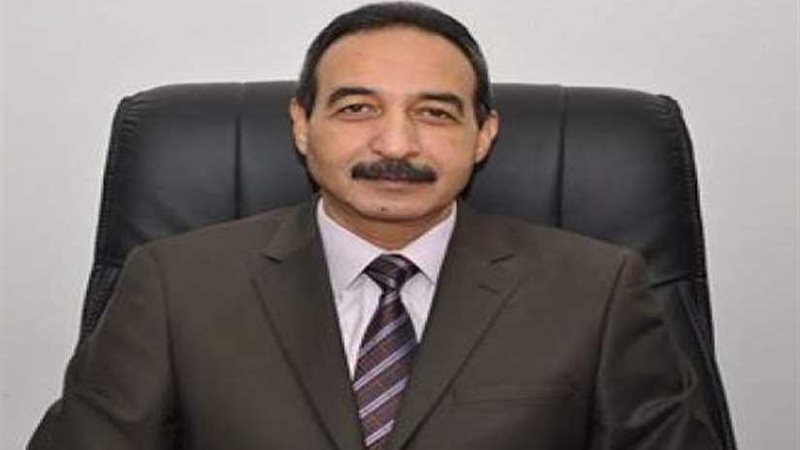 تفريغ 3 سفن بميناء