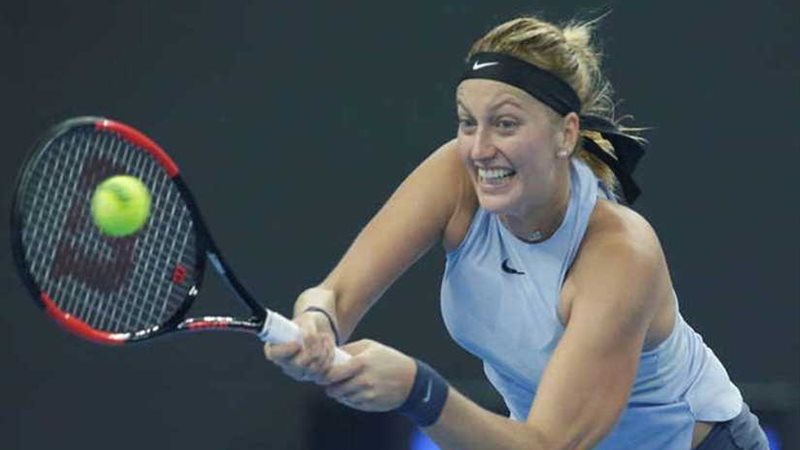 تأهل كفيتوفا وأوساكا