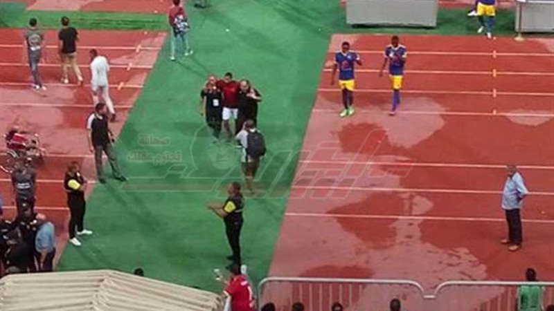 بالصور.. عاشور يغادر