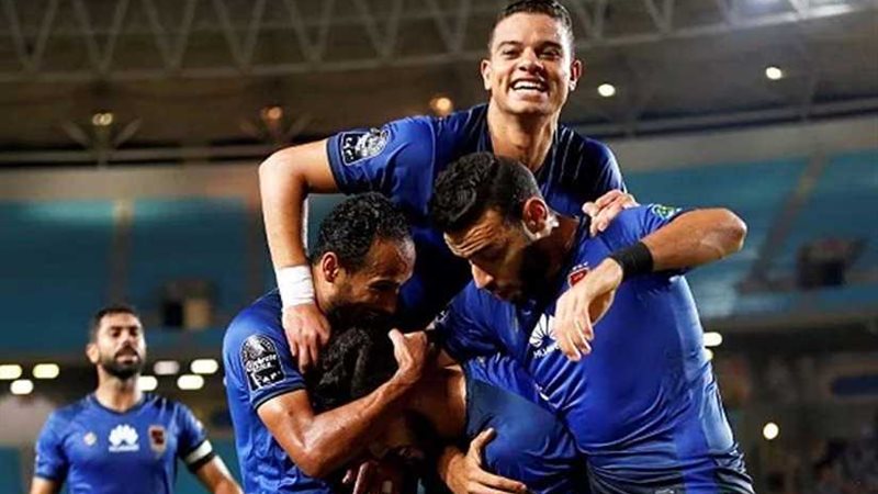 الأهلي يحقق أربعة