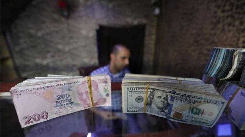 انخفاض الليرة التركية