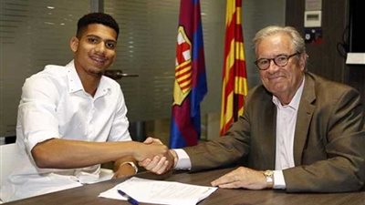 رسميا.. برشلونة يضم أراوخو مقابل 1.7 مليون يورو