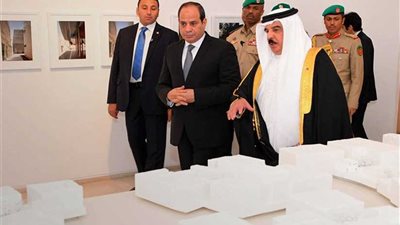 الرئيس السيسي في زيارة متحف البحرين الوطنى
