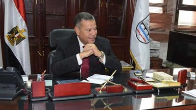 محافظ بنى سويف: أنا والتنفيذيون في الشارع 12 ساعة.. ومن لا يستطيع يركن على جنب