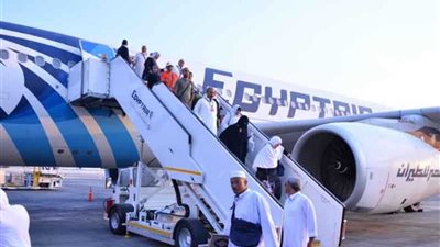 تسهيلات لعودة الحجاج الفلسطينيين واستقبالهم بصالة كبار الزوار بمطار القاهرة