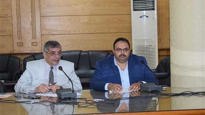 في أول أيام عمله رئيس جامعة بنها: نعمل كفريق واحد