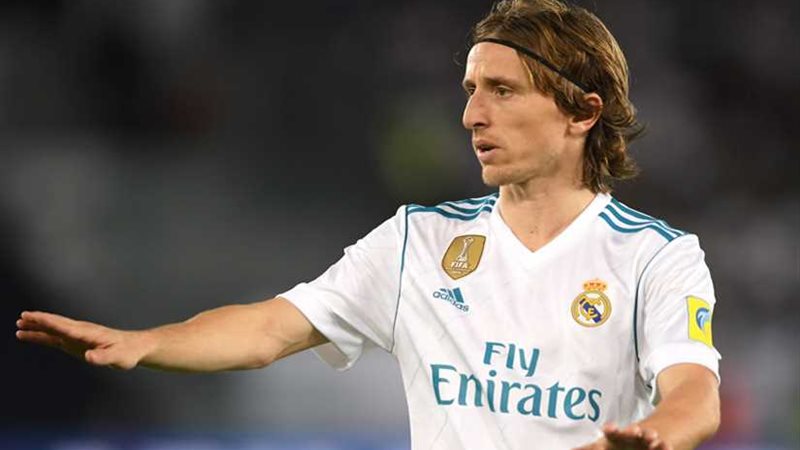 ريال مدريد يهنئ مودريتش