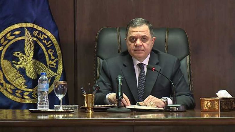 وزير الداخليه يلتقي