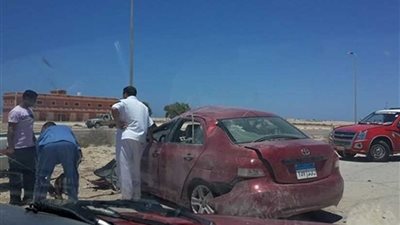 تعرض أسرة مدير مباحث مطروح لحادث مروع بالطريق الدولي الساحلي