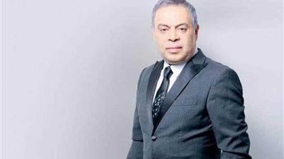 وزيرة الثقافة تقرر تكليف أشرف زكي برئاسة أكاديمية الفنون