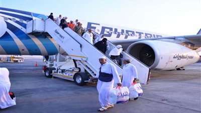 مصر للطيران نقلت ٤٥ ألف حاج على متن ١٤٤ رحلة جوية حتى اليوم
