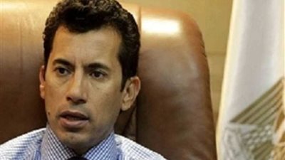 وزير الشباب والرياضة يكشف تفاصيل أزمة محمد صلاح مع اتحاد الكرة