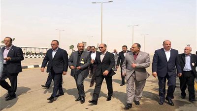 وزير الطيران المدنى يتفقد مطار سوهاج الدولي ويتابع إجراءات التطوير وخطط التأمين