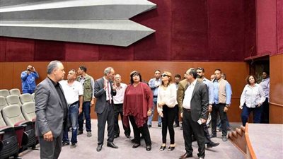 وزيرة الثقافة تزور أكاديمية الفنون