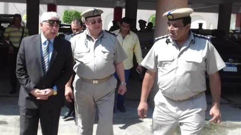 بالصور.. مدير أمن