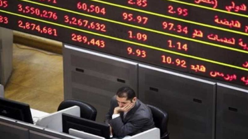 البورصة تخسر 785