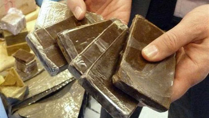 القبض على عاطل بحوزته