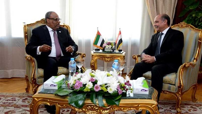 وزير الطيران يستقبل