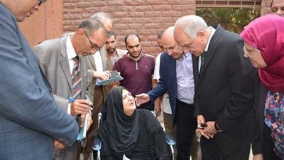 محافظ الجيزة يتفقد 13 قسمًا داخل مستشفى 