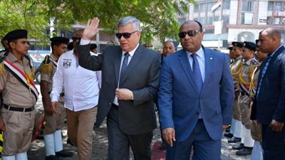 حتاتة وحسونة يحتفلان بالأيتام بنادي الشرطة في طنطا