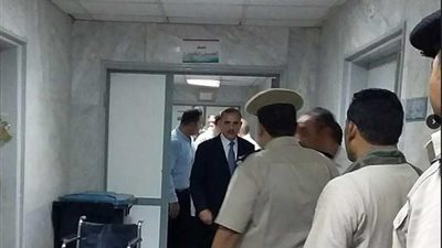 محافظ أسيوط يفاجئ مستشفى الغنايم وحديقة الربوة.. صور