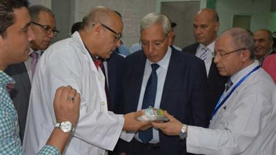 محافظ الدقهلية يتفقد مستشفى المنصورة الدولي