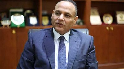 رئيس أكاديمية البحث العلمي يتفقد المركز الإقليمي التابع للأكاديمية بالسويس