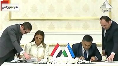 مراسم توقيع اتفاقيات بين مصر وأوزبكستان بحضور السيسي ونظيره الأوزبكي (فيديو)