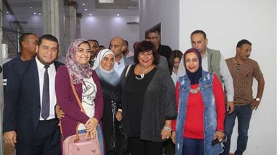 وزيرة الثقافة تشهد عرض 