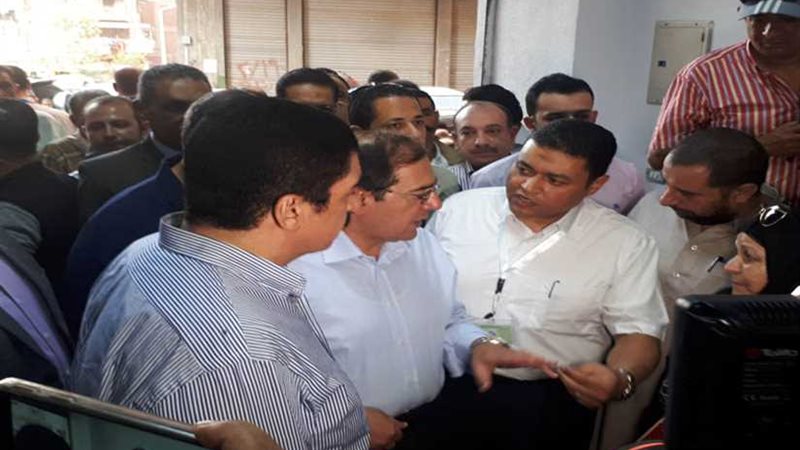 بالصور.. محافظ القليوبية