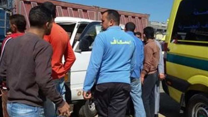 مصرع شخصين وإصابة