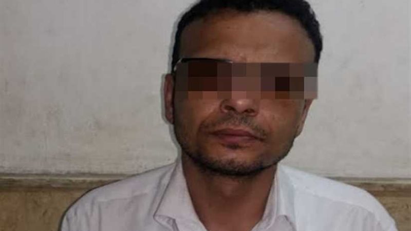 يستولى على 700 ألف