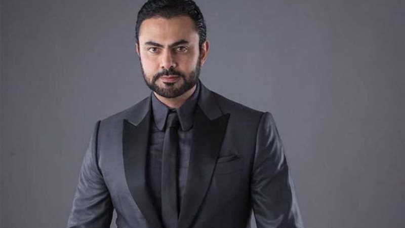 محمد كريم يضع بصماته