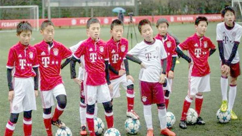 بايرن ميونخ يفتتح