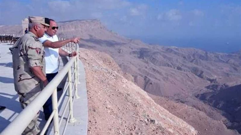 الرئيس السيسي يتفقد