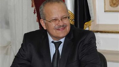 محافظ الجيزة يلتقي رئيس جامعة القاهرة سبل تطوير محور