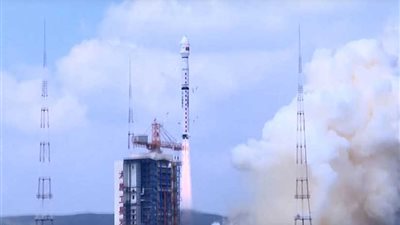 الصين تطلق قمرا اصطناعيا لاستشعار الأرض عن بعد ورصد المحيط