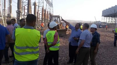 قيادات أسيوط تتابع ميدانياً عمليات إصلاح عطل محطة كهرباء غرب.. (صور)