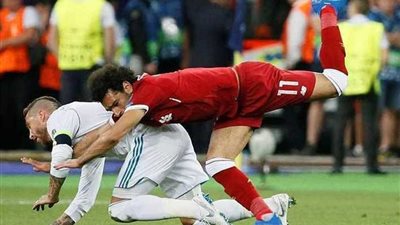 راموس يتحدث عن إصابته لصلاح من جديد