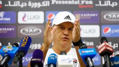 أجيري يعلن تشكيل الفراعنة أمام النيجر