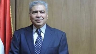 محافظ المنيا يفوض رؤساء المراكز ومديري المديريات في منح الإعارات والإجازات الخاصة