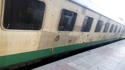 استياء بين ركاب قطار النوم لحالة العربات المتردية
