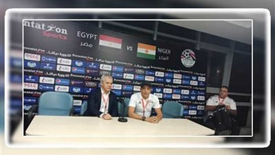 أجيري يعلق على اهدار صلاح ركلتي جزاء ويتغنى بلاعبي المنتخب