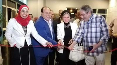 افتتاح معرض 